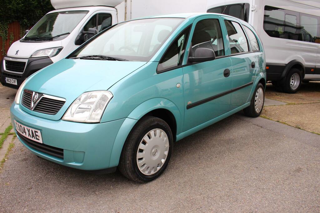 Vauxhall Meriva Enjoy 8V Silver #1