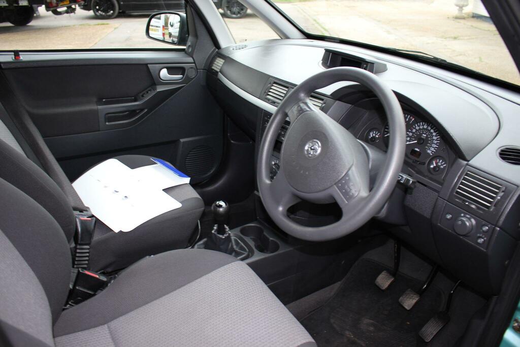 Vauxhall Meriva Enjoy 8V Silver #8