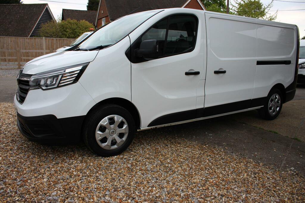Renault Trafic 2.0 Dci Blue Ll30 Start L2 H1 Euro 6 Ss White