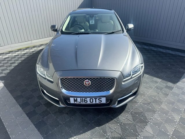 Jaguar XJ 3.0D V6 Portfolio Saloon Euro 6 S Grey #6