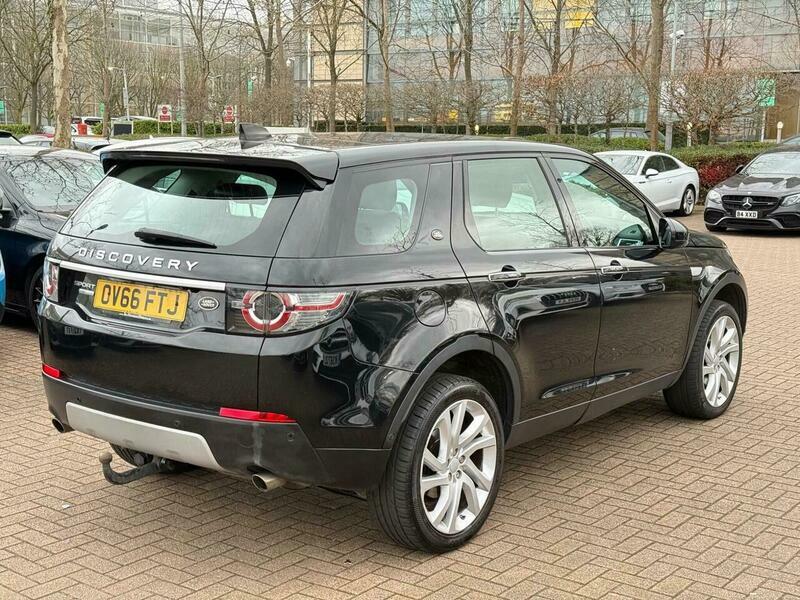 Land Rover Discovery Sport 2.0 Td4 Hse Luxury OV66FTJ Black #5