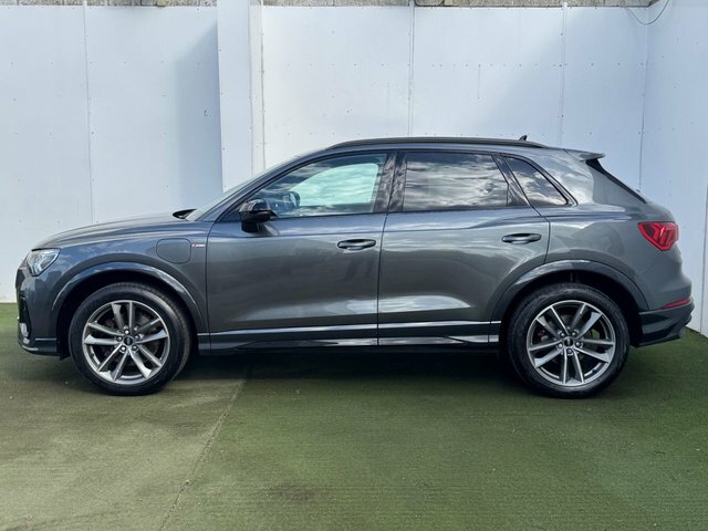 Audi Q3 Tfsie 45 Black Edition KY73MHL Grey #4