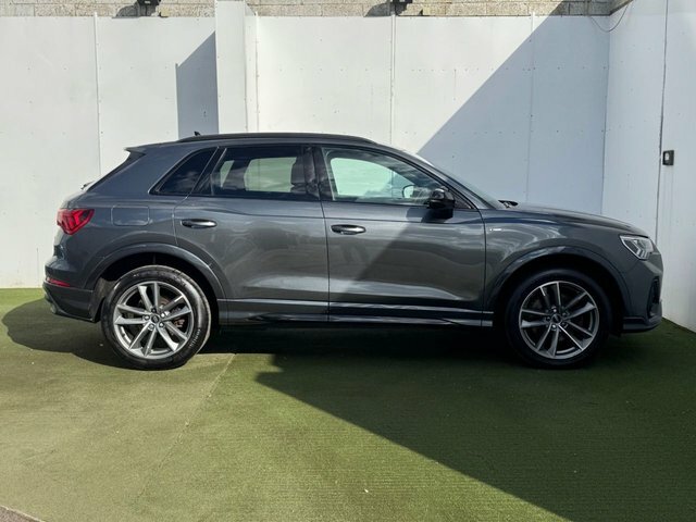 Audi Q3 Tfsie 45 Black Edition KY73MHL Grey #3