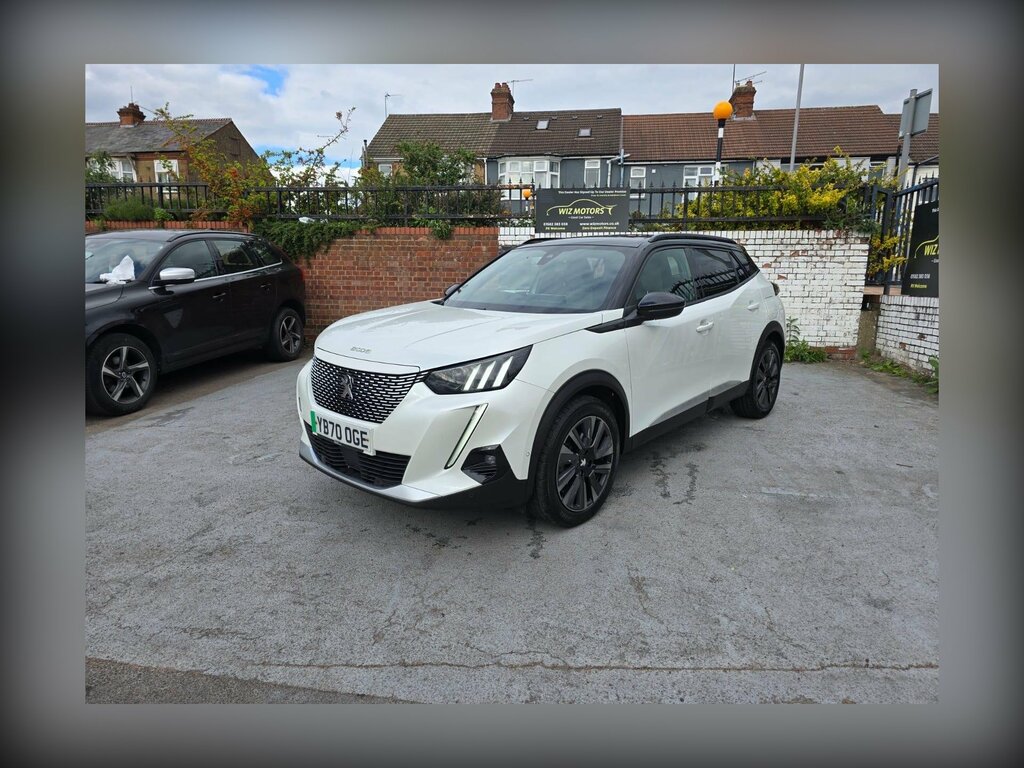 Peugeot e-2008 50Kwh Gt White