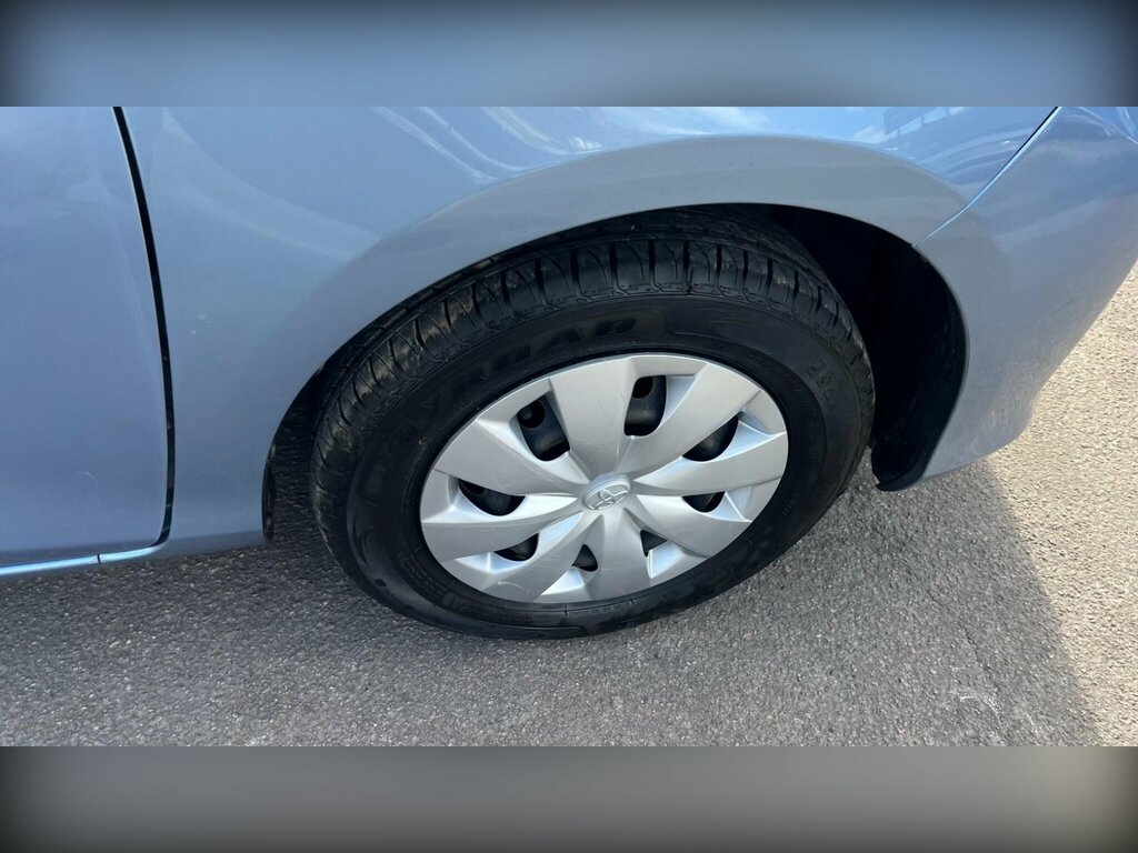 Toyota Vitz 1.5 Silver #18