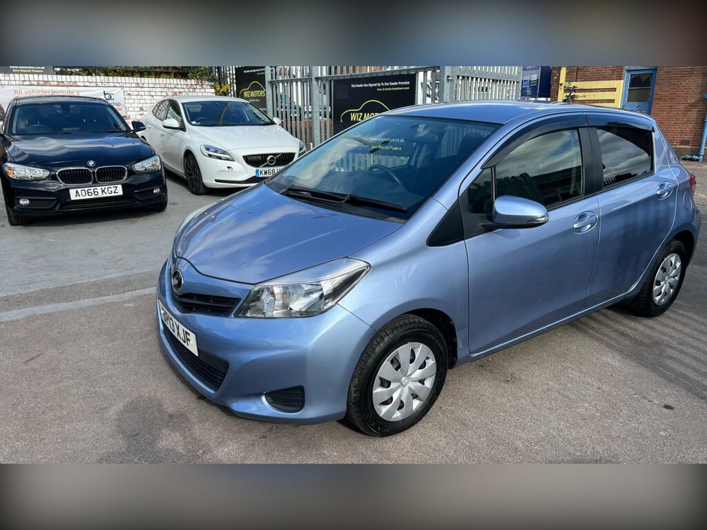 Toyota Vitz 1.3 Petrol Blue #5