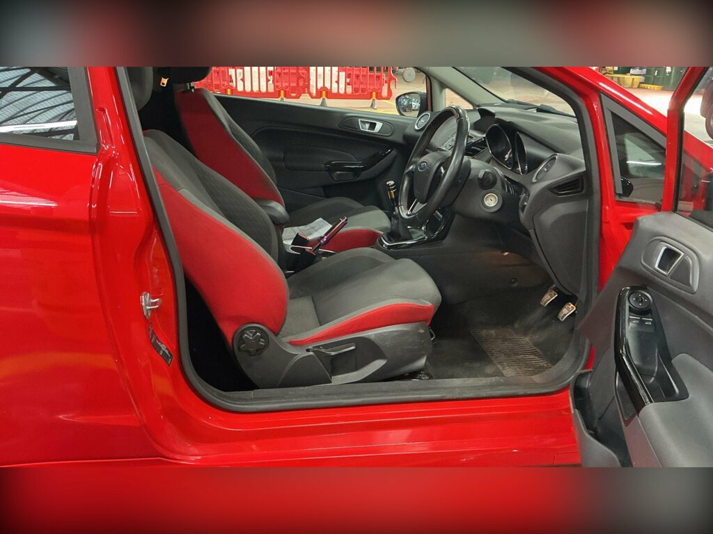 Ford Fiesta 1.0T Ecoboost Zetec S Euro 6 Ss NV16BBK Red #5