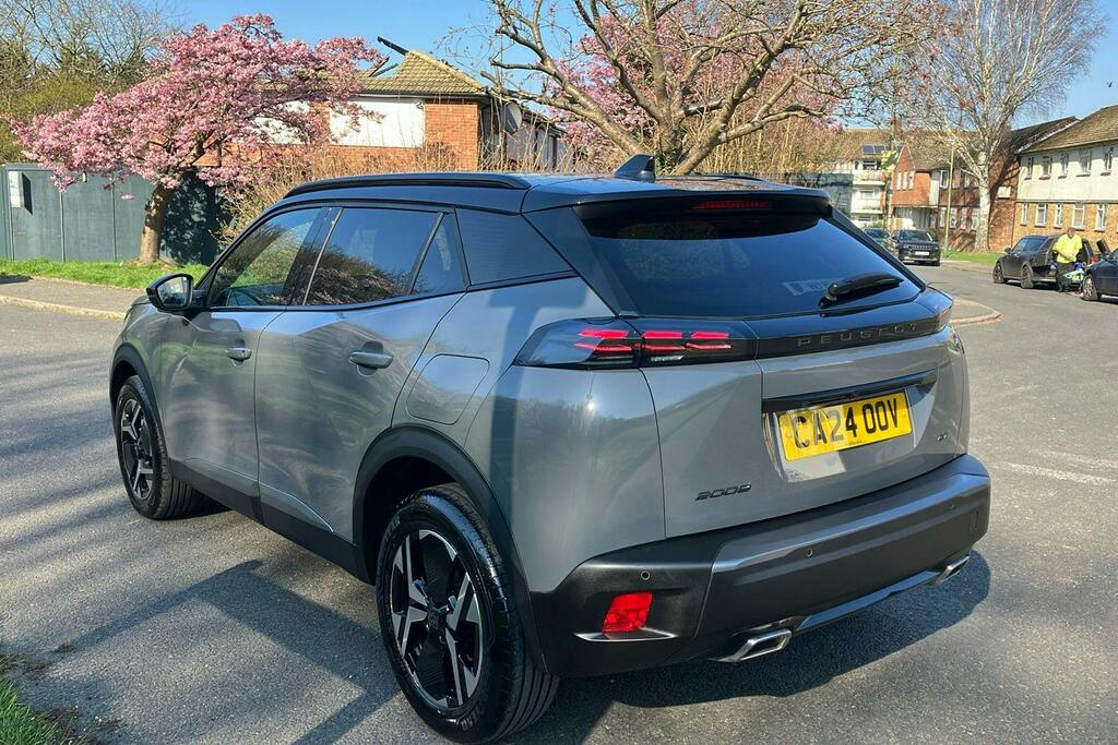 Peugeot 2008 1.2 Puretech Gt Suv Eat CA24OOV Grey #2