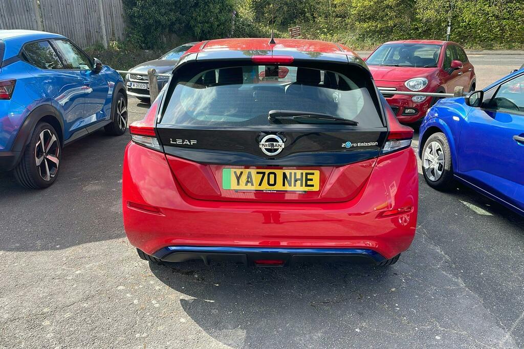 Nissan Leaf 40Kwh Acenta Hatchback YA70NHE Red #3