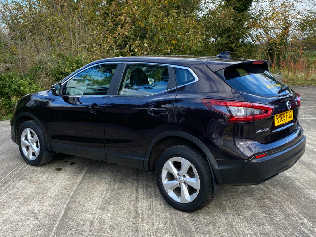 Nissan Qashqai 1.5 Dci 115 Acenta Premium RY68FJO Black #6