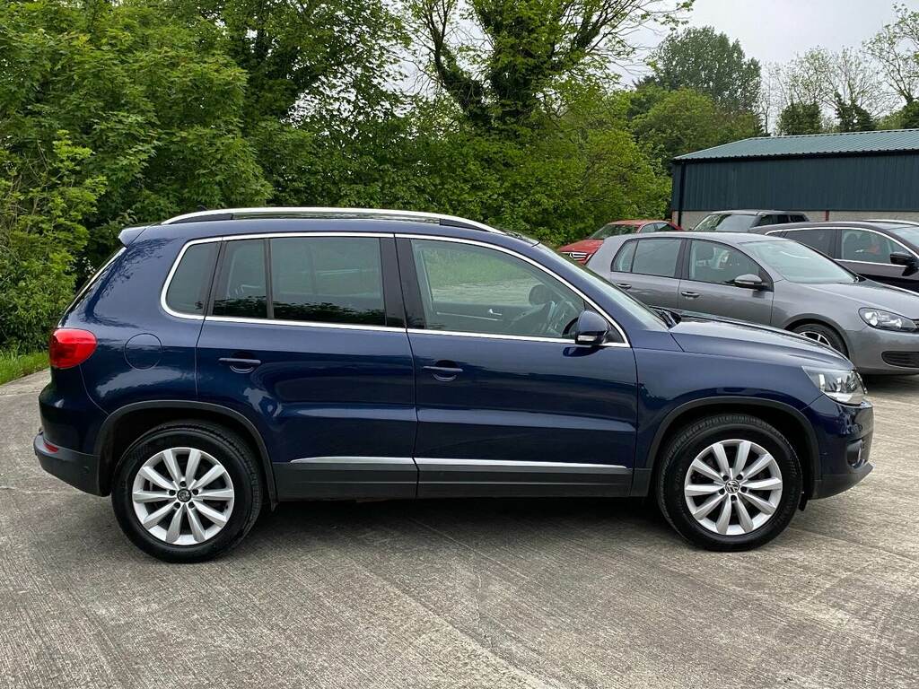 Volkswagen Tiguan 2.0 Tdi Bluemotion Tech Match 150 2Wd DV65XSW Blue #2