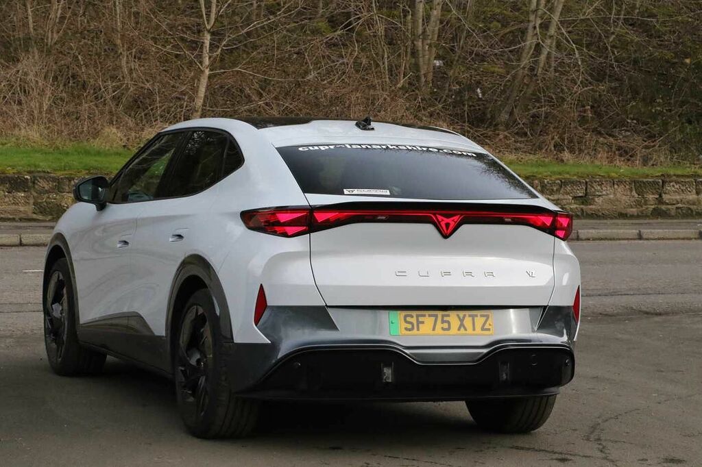 Cupra Tavascan 250Kw Vz1 77Kwh Awd SF75XTZ White #3