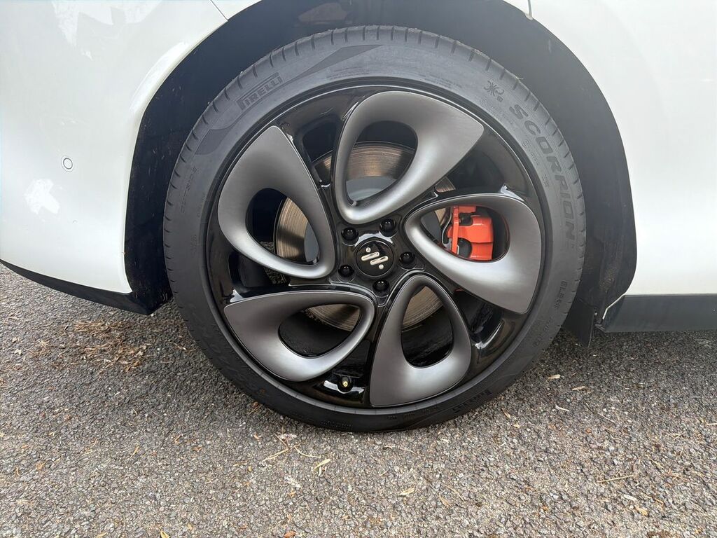 MG IM6 100Kwh Launch Edition 4Wd LF75KCN White #5