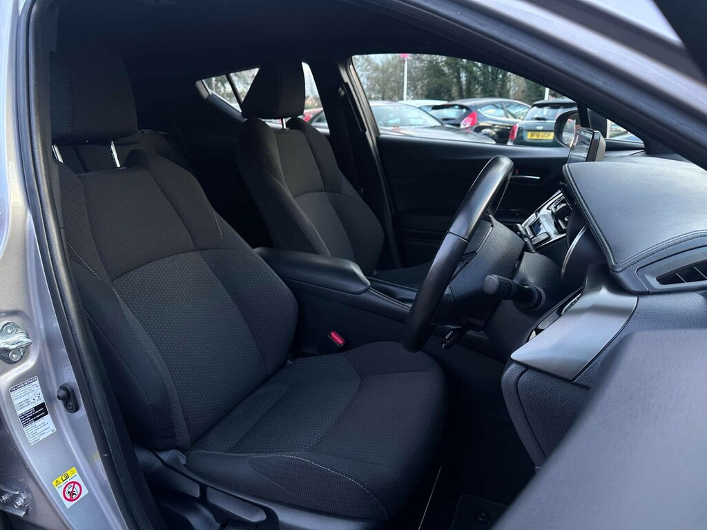Toyota C-Hr 1.8 Icon Hev Cvt Y88GYM Silver #5