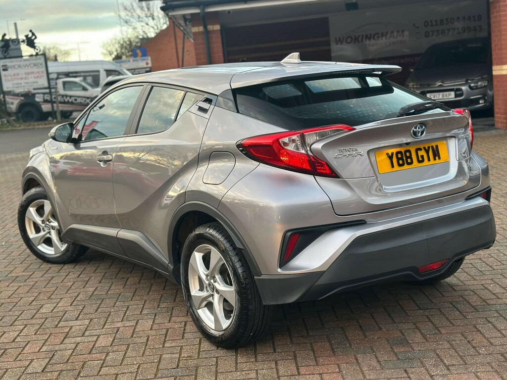 Toyota C-Hr 1.8 Icon Hev Cvt Y88GYM Silver #3
