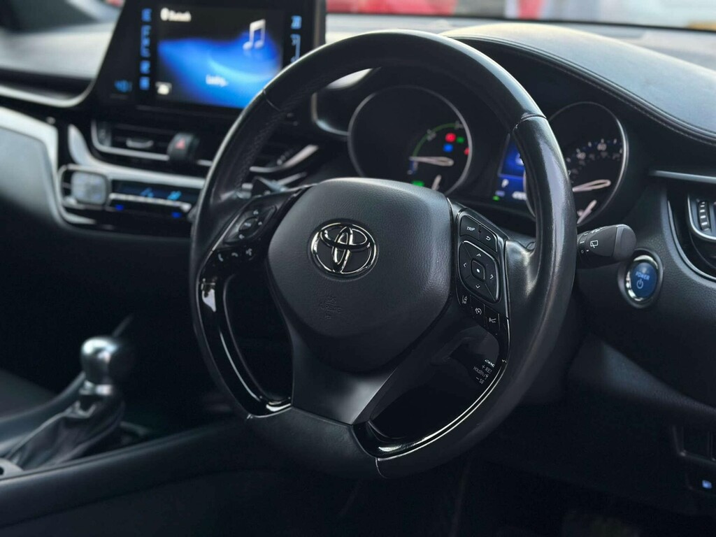 Toyota C-Hr 1.8 Icon Hev Cvt Y88GYM Silver #2