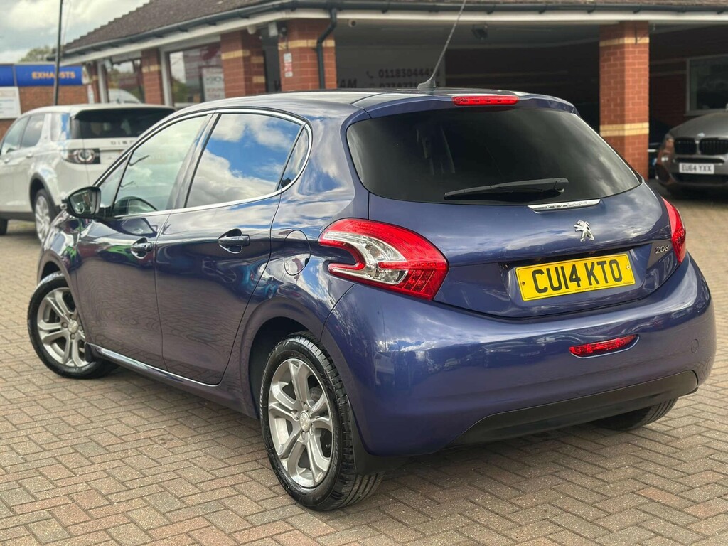 Peugeot 208 1.2 Allure  #3