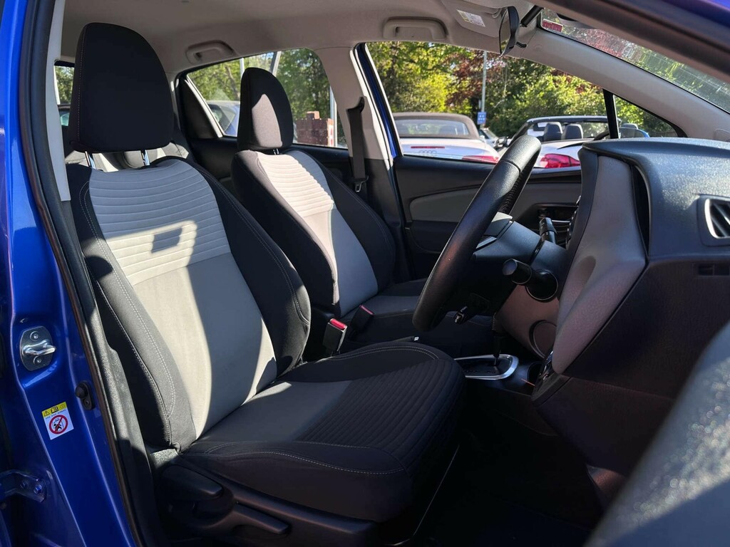 Toyota Yaris 1.5 Icon Tech Vvt-i Hev Cvt LT68UDH Blue #4