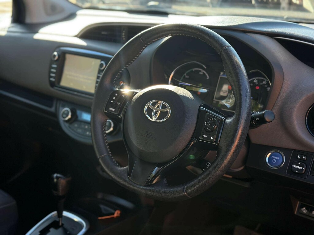Toyota Yaris 1.5 Icon Tech Vvt-i Hev Cvt LT68UDH Blue #2