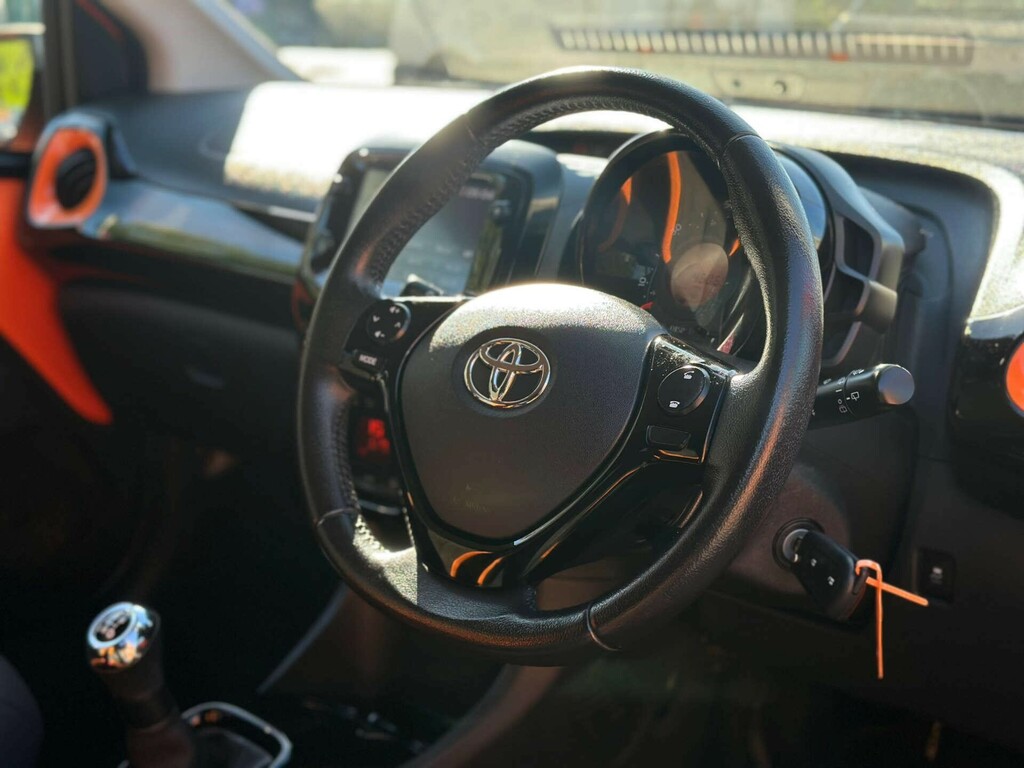 Toyota Aygo 1.0 X-cite Vvt-i RO20UPK  #2