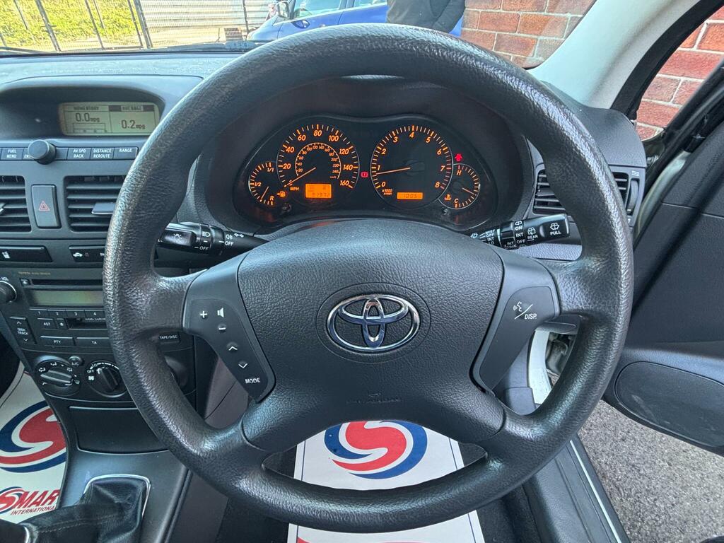 Toyota Avensis  Silver #51