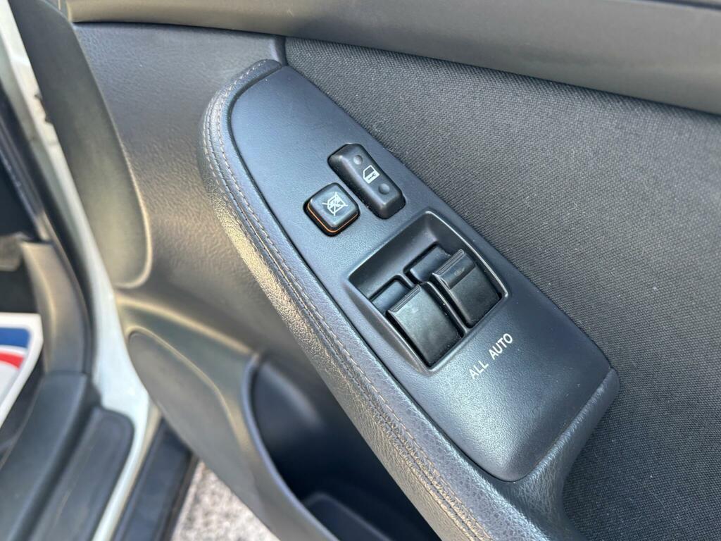 Toyota Avensis  Silver #52