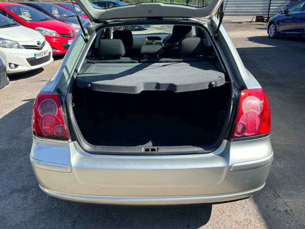 Toyota Avensis  Silver #35