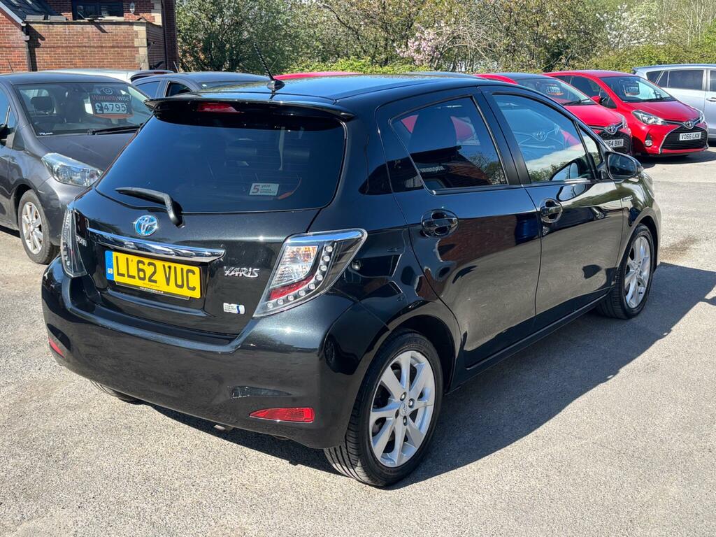 Toyota Yaris 1.5 Vvt-h T Spirit Cvt Euro 5 Black #6