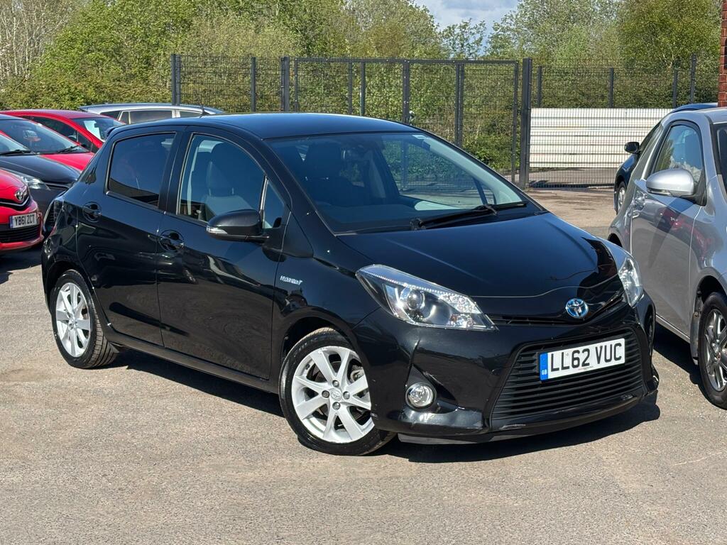 Toyota Yaris 1.5 Vvt-h T Spirit Cvt Euro 5 Black