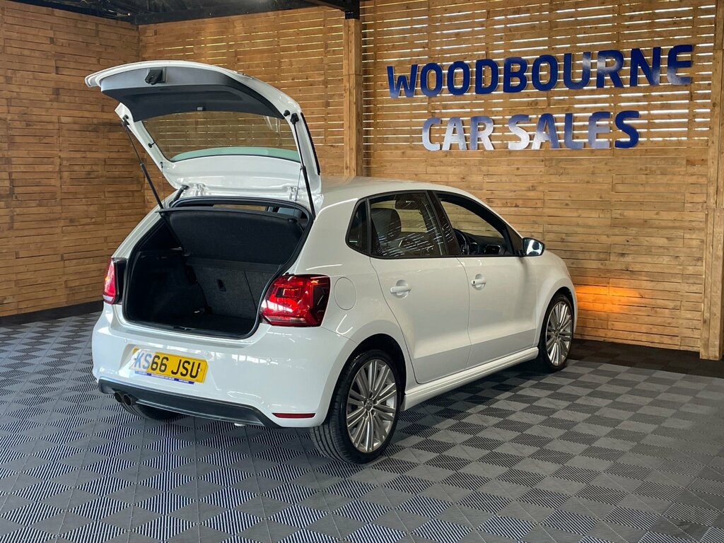 Volkswagen Polo 1.4 Tsi Bluemotion Tech Act Bluegt Hatchback P White #6