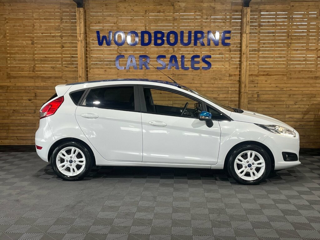 Ford Fiesta 1.0T Ecoboost Zetec White Edition Hatchback Pe EY66LXJ White #5