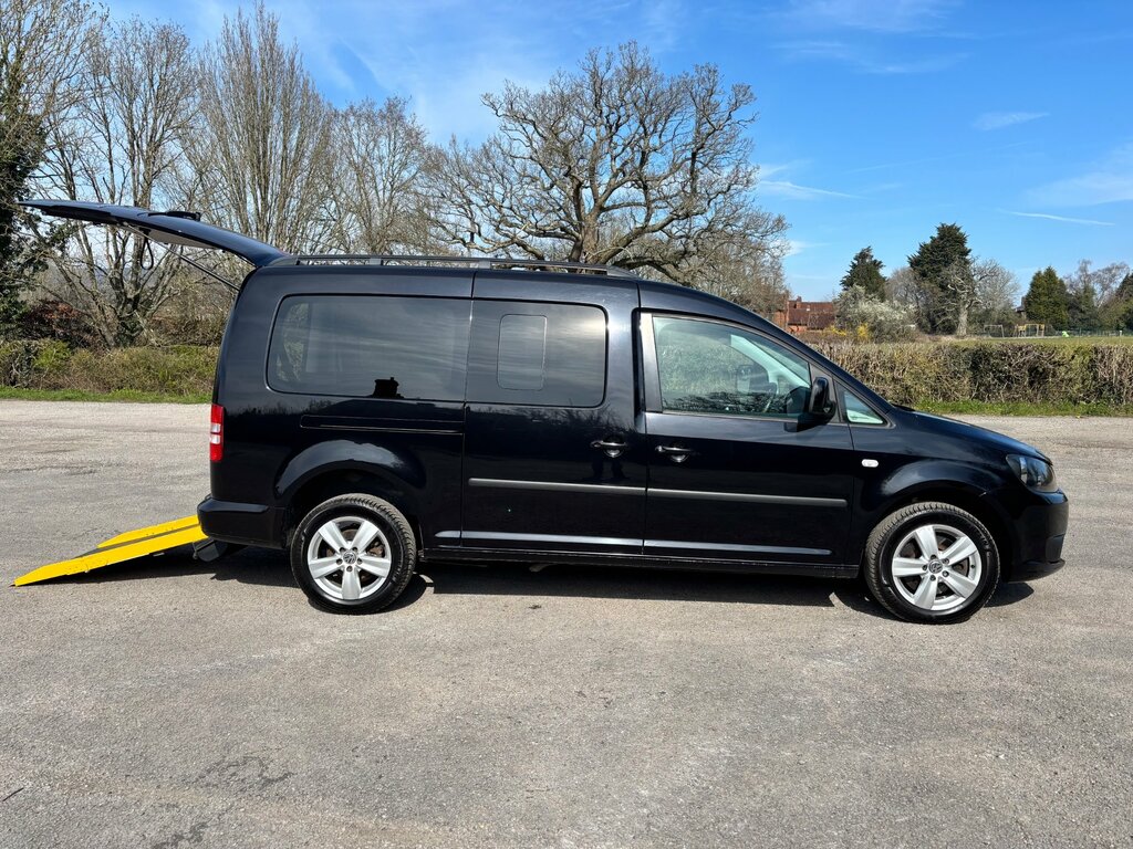 Volkswagen Caddy Maxi Life 1.6 Tdi Cr Mpv Euro 5 102 Ps W Black #2