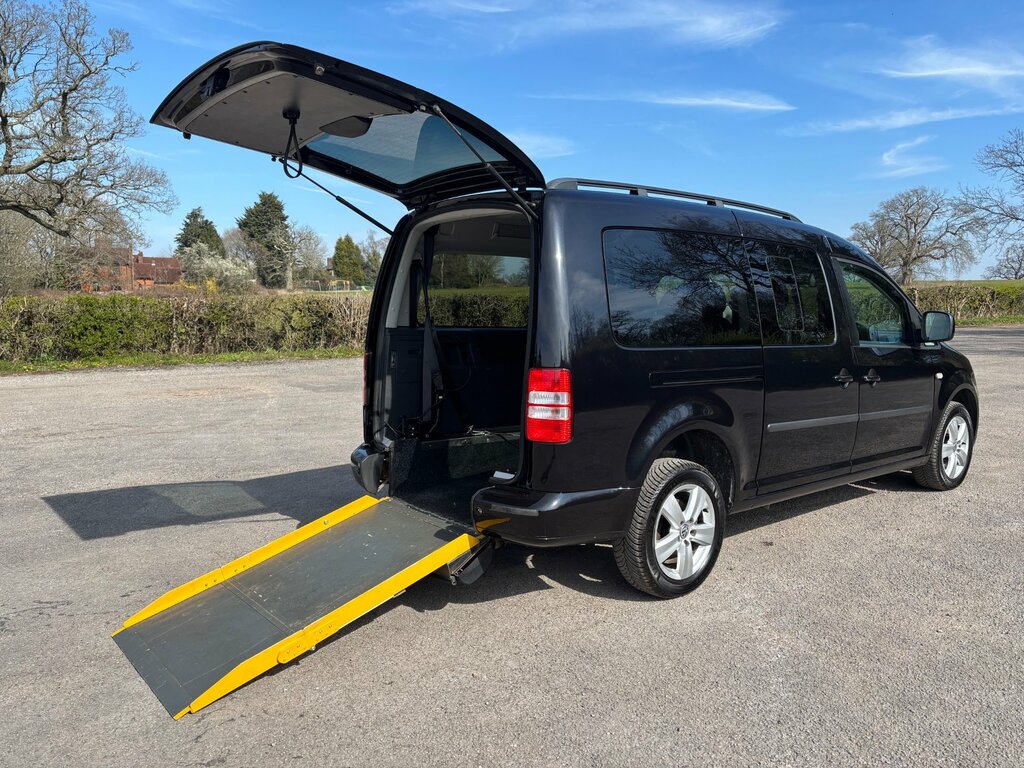Volkswagen Caddy Maxi Life 1.6 Tdi Cr Mpv Euro 5 102 Ps W Black #3