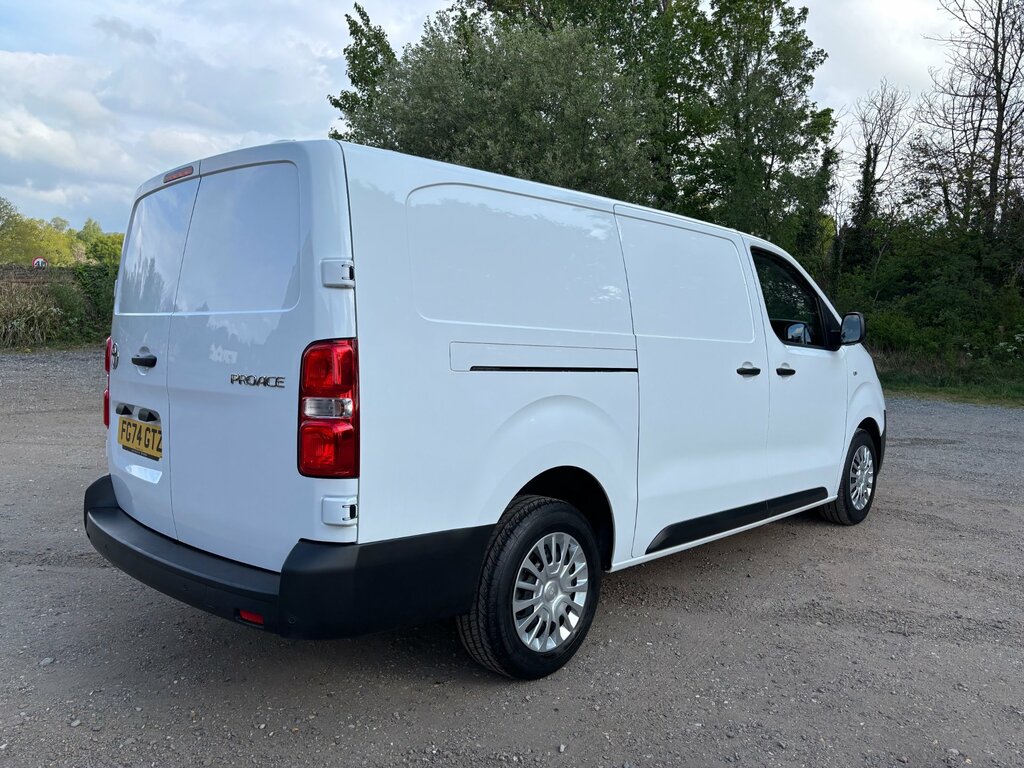 Toyota PROACE 2.0D Icon Long Panel Van 6Dr Lwb Eur FG74GTZ White #3
