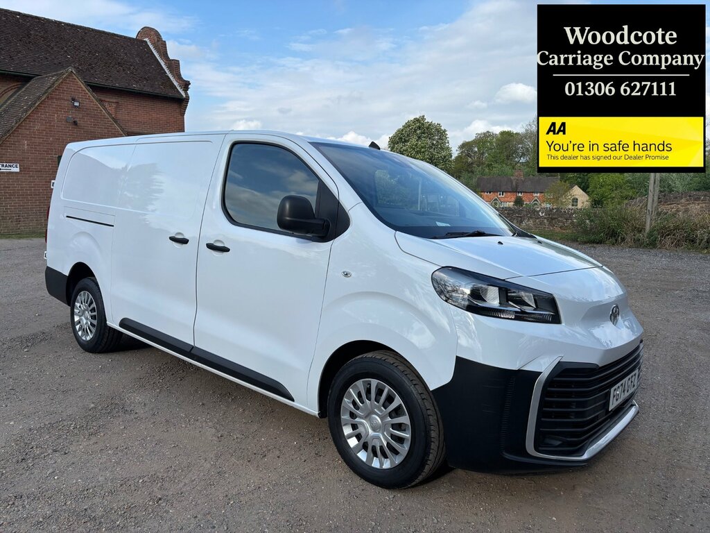 Toyota PROACE 2.0D Icon Long Panel Van 6Dr Lwb Eur White