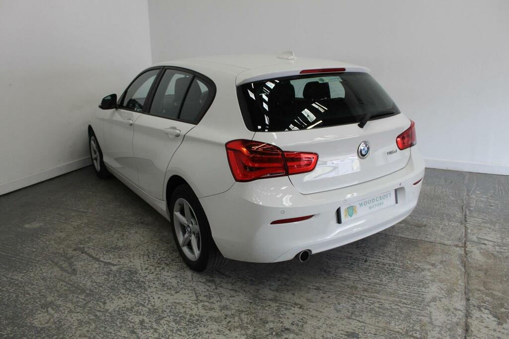 BMW 1 Series Hatchback 1.5 116D Se Euro 6 Ss 201515 YF15YFZ White #5