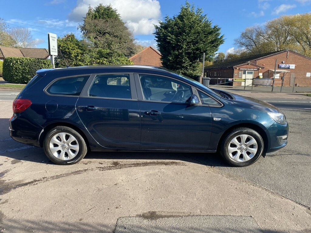 Vauxhall Astra 1.6 Design Cdti Ecoflex Ss Tourer Estate20 Road Green