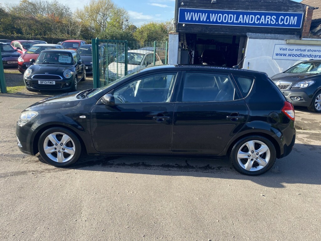 Kia Ceed 1.6 Crdi 2 35 Road Tax Last Owner 13.5 Years LD61JDJ Black #5