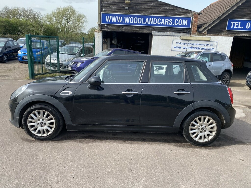 Mini Hatch 1.5 5-Door Hatch Cooper D 20 Road Tax H YB65NHA Black #5