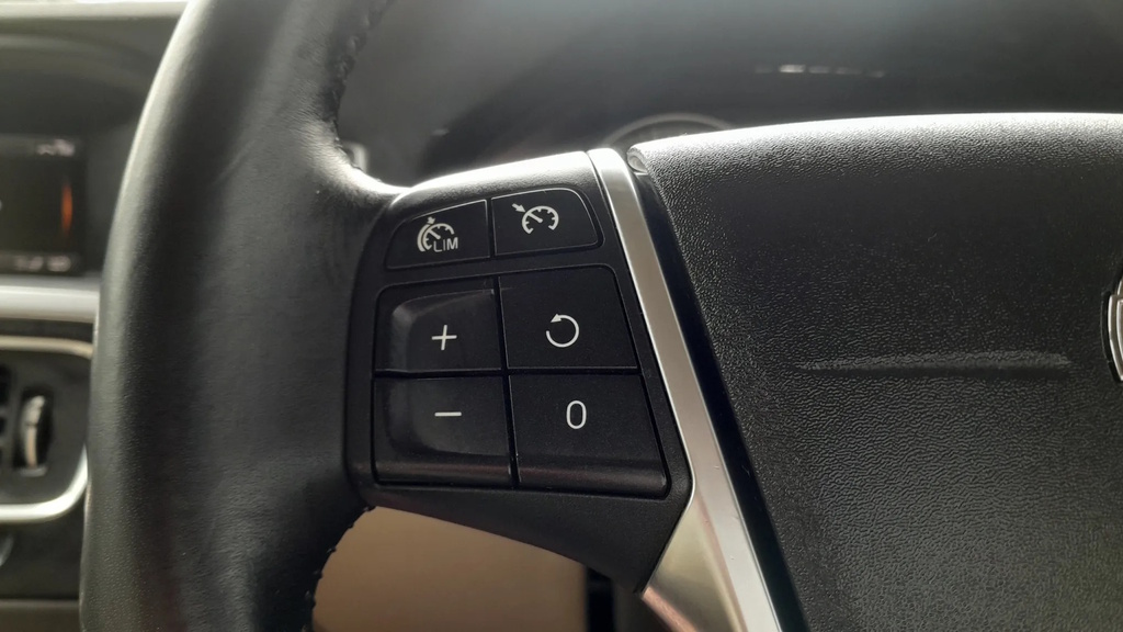 Volvo V60 Vehicle Details Price - 7995 Make Volvo Model V Grey