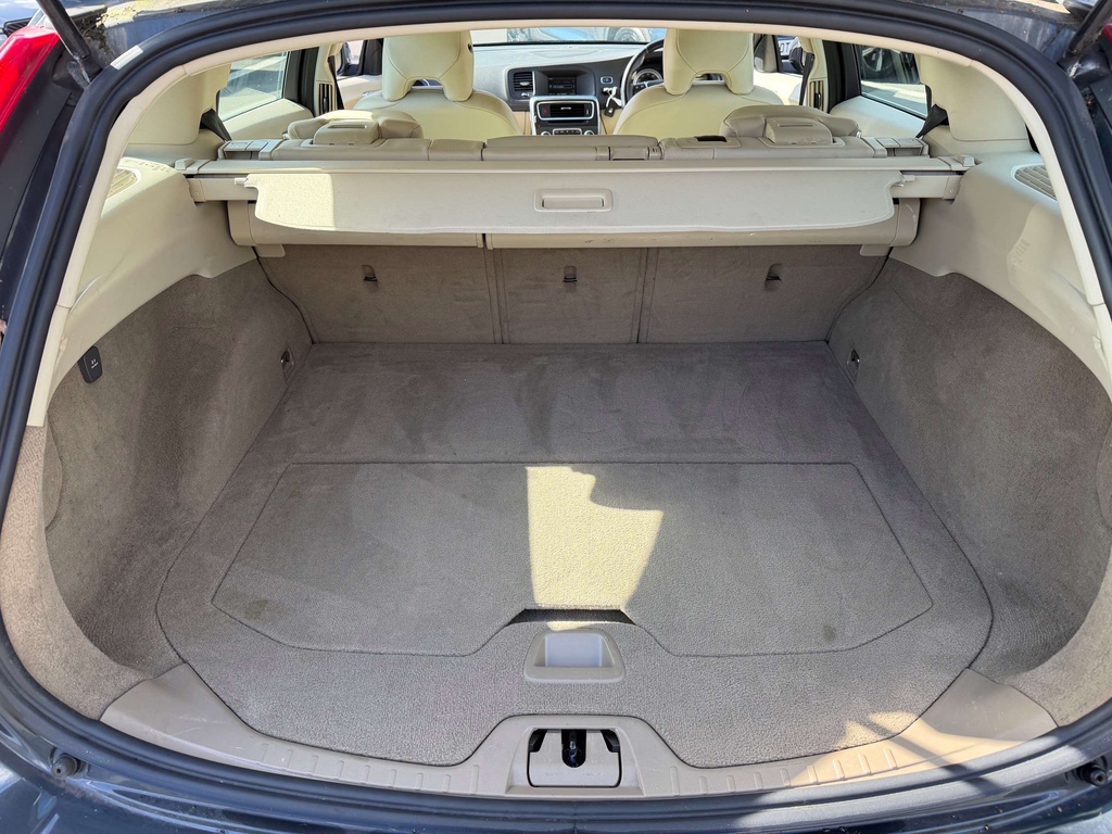 Volvo V60 Vehicle Details Price - 7995 Make Volvo Model V Grey #4