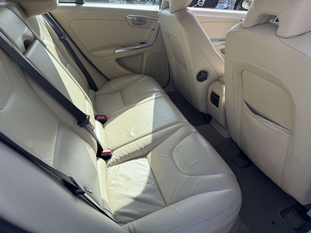 Volvo V60 Vehicle Details Price - 7995 Make Volvo Model V Grey #4