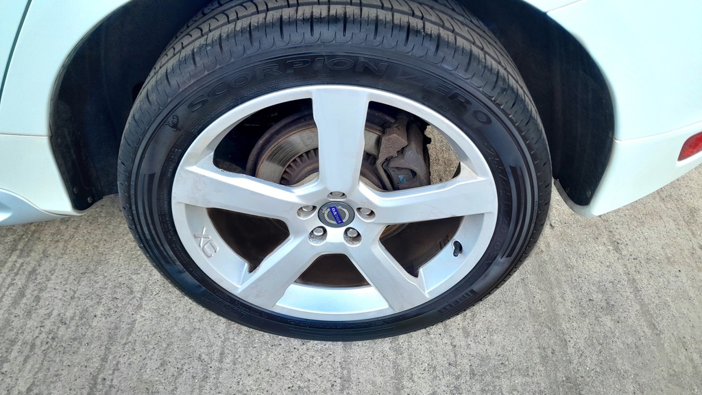 Volvo XC60 Vehicle Details Price - 8995 Make Volvo Model X White