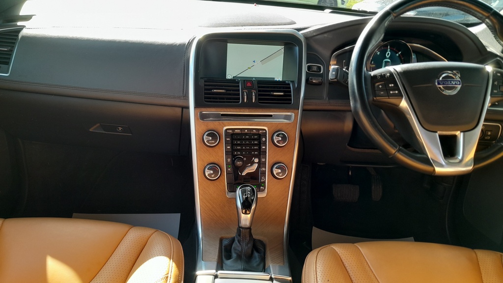 Volvo XC60 Vehicle Details Price - 14995 Make Volvo Model Blue #2