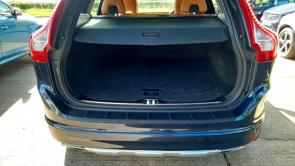 Volvo XC60 Vehicle Details Price - 14995 Make Volvo Model Blue #2
