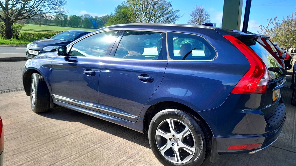 Volvo XC60 Vehicle Details Price - 14995 Make Volvo Model Blue #4
