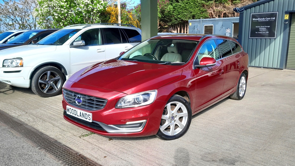 Volvo V60 Vehicle Details Price - 6995 Make Volvo Model V Red #3