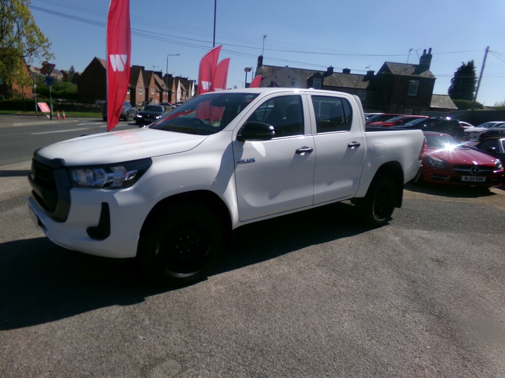 Toyota HILUX 2.4 D-4d Active Pickup Double Cab Manua YD22KUK White #3