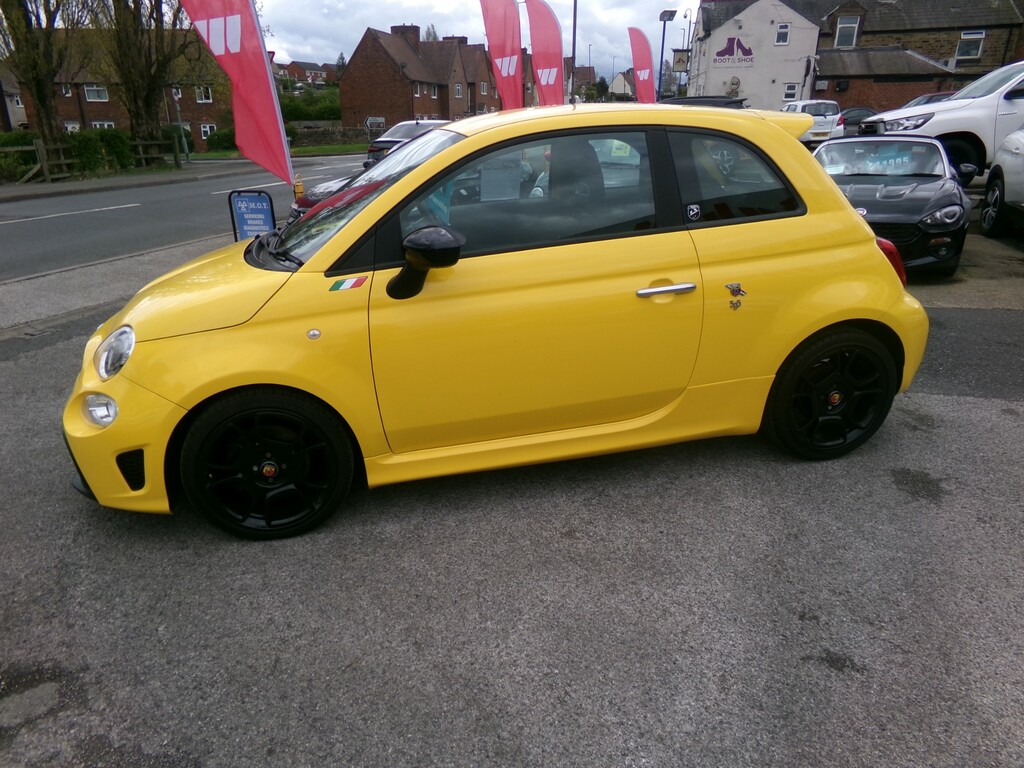 Abarth 595 1.4 T-jet Trofeo Hatchback Euro WM18LJV Yellow #3