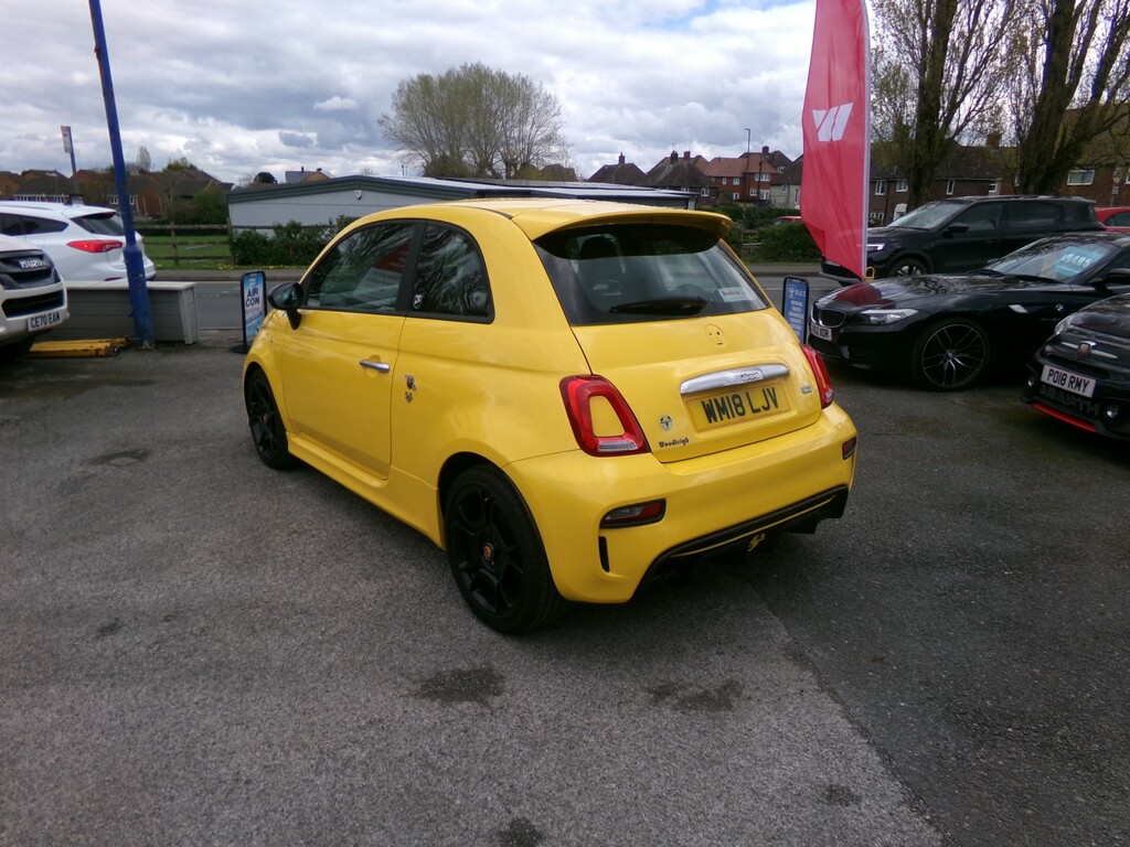 Abarth 595 1.4 T-jet Trofeo Hatchback Euro WM18LJV Yellow #4